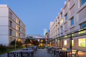 Budynek, w którym mieści się hotel