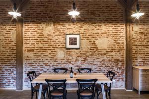 Reštaurácia alebo iné gastronomické zariadenie v ubytovaní Pivovar Lobeč