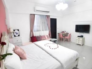 TV a/nebo společenská místnost v ubytování Lovi Time B&B