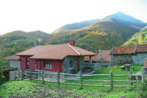 A general mountain view or a mountain view taken from the country house