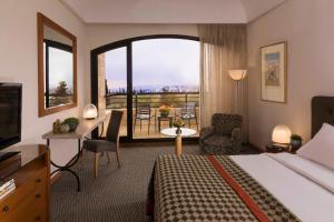 Letto o letti in una camera di Dan Jerusalem Hotel