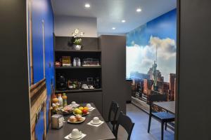 Jedlo v ubytovaní bed & breakfast alebo blízkom okolí + 37 fotografií