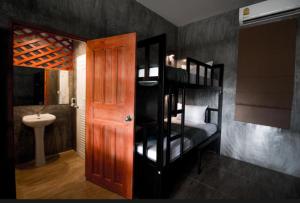 Gallery image of Blanco Hostel Lanta in Ko Lanta