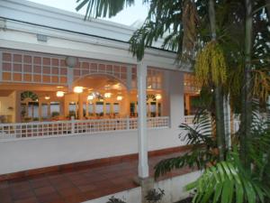 Imagem da galeria de Hotel PomMarine em Bridgetown