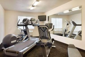 Gimnàs o zona de fitness de Travelodge by Wyndham Jefferson City