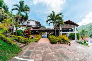 Gallery image of Hotel Terrazas de la Candelaria in San Gil