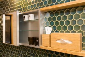 bagno con mobile con lavabo di MACHIYA de HIGASHIYAMA a Kyoto Altre 36 foto