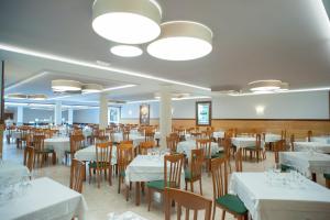 A restaurant or other place to eat at Hotel San Lorenzo