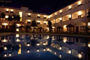Bazén v ubytovaní Hotel Tarik alebo v jeho blízkosti