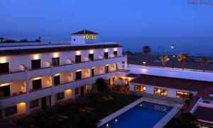 Bazén v ubytovaní Hotel Tarik alebo v jeho blízkosti