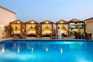 Barceló Cairo Pyramids 내부 또는 인근 수영장