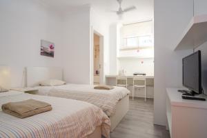 Gallery image of Tagus 5 Colours Suites in Algés