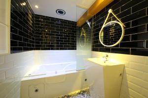 Gallery image of Brooks Hotel Tongyeong in Tongyeong +30 photos