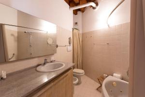 Kúpeľňa v ubytovaní Anfiteatro Apartment in Brera