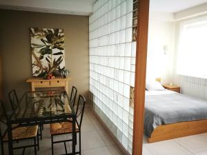 Postel nebo postele na pokoji v ubytování Apartament Sunrise Spacerowa by Noclegi Renters