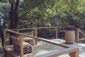 Balkón nebo terasa v ubytování Roccafiore Wine Resort & Spa