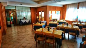 Restaurace v ubytování Hotel Holidays