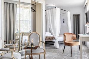 Posteľ alebo postele v izbe v ubytovaní Hotel Traugutta3