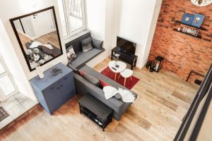 Posezení v ubytování Two-room apartment on Lanzheronovskaya