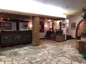 The lobby or reception area at Hotel Gasthof Gramshammer