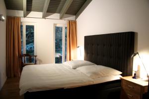 เตียงในห้องที่ Haus Sonate