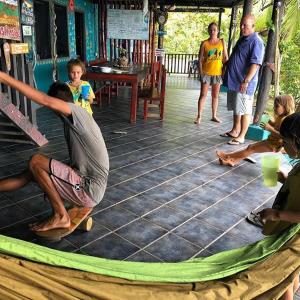 Os clientes hospedados em Luminosa Montezuma Hostel