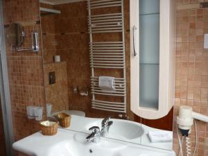 Kúpeľňa v ubytovaní Öreg Malom Hotel