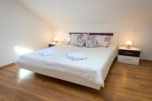 Fotografie z fotogalerie ubytování Apartments Mladenka v destinaci Malinska