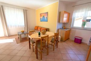 Fotografie z fotogalerie ubytování Apartments Mladenka v destinaci Malinska