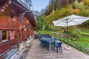 Foto de la galería de Charming Little Chalet for 6 People & Free Ski Lockers en Grindelwald