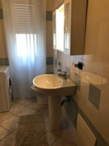 Et badeværelse på Viale Umberto I Apartments