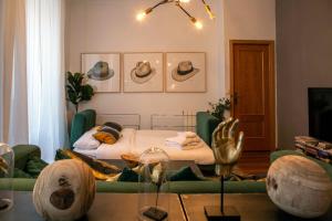 A seating area at Apartamento moderno junto a la Gran Via