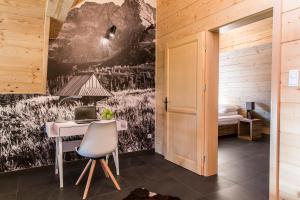 Postel nebo postele na pokoji v ubytování udanypobyt Apartamenty Czorsztyn Panorama
