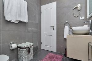 Kúpeľňa v ubytovaní Holiday home Anja