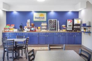 En restaurant eller et spisested på Days Inn by Wyndham Clinton - Laurens I-26