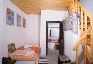 Posteľ alebo postele v izbe v ubytovaní Traditional House Maries