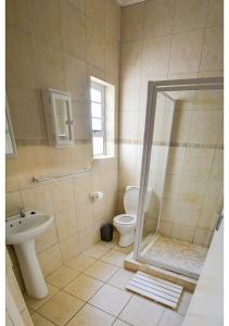 Ванная комната в Sundaze Riverside House - Colchester - 5km from Elephant Park