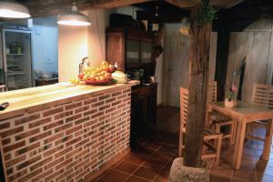 Kuchnia lub aneks kuchenny w obiekcie Hotel Rural Las Encinas