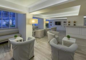 Зона вітальні в The Beachfront Hotel Adult Only 16 Plus