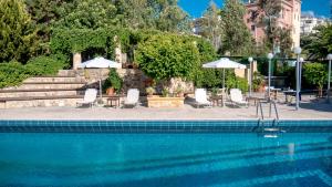 The swimming pool at or close to Villa Andromeda