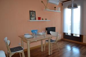 A seating area at Apartamentos Suites&Homes
