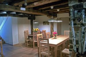 Część wypoczynkowa w obiekcie Hotel Rural Las Encinas