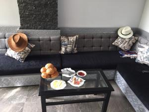 Đồ ăn tại/gần nhà trọ