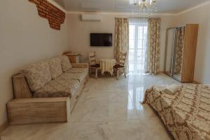 Μια τηλεόραση ή/και κέντρο ψυχαγωγίας στο Бутик 2017 +30 φωτογραφίες