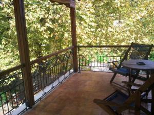 Balkón nebo terasa v ubytování Guesthouse Kalypso