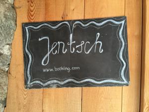 Certifikát, hodnocení, plakát nebo jiný dokument vystavený v ubytování Jentsch Haus