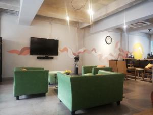 Μια τηλεόραση ή/και κέντρο ψυχαγωγίας στο PINX'S HOSTEL