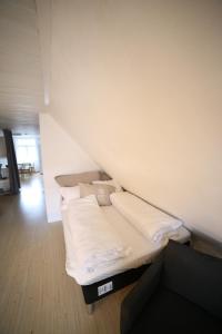 Postel nebo postele na pokoji v ubytování BraMy Apartments The LUX View