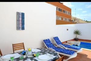Bazén v ubytování Eureka ! Calle el Roque, urbanización la Caracola. Corralejo, Fuerteventura nebo v jeho okolí
