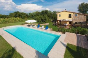 The swimming pool at or close to FicOlivo